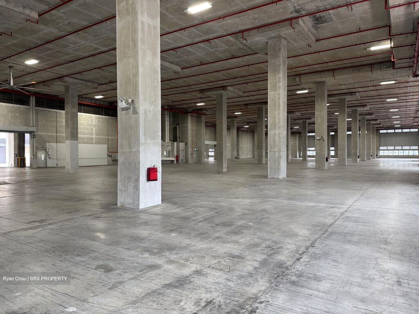 Imm Building (D22), Warehouse #570944301